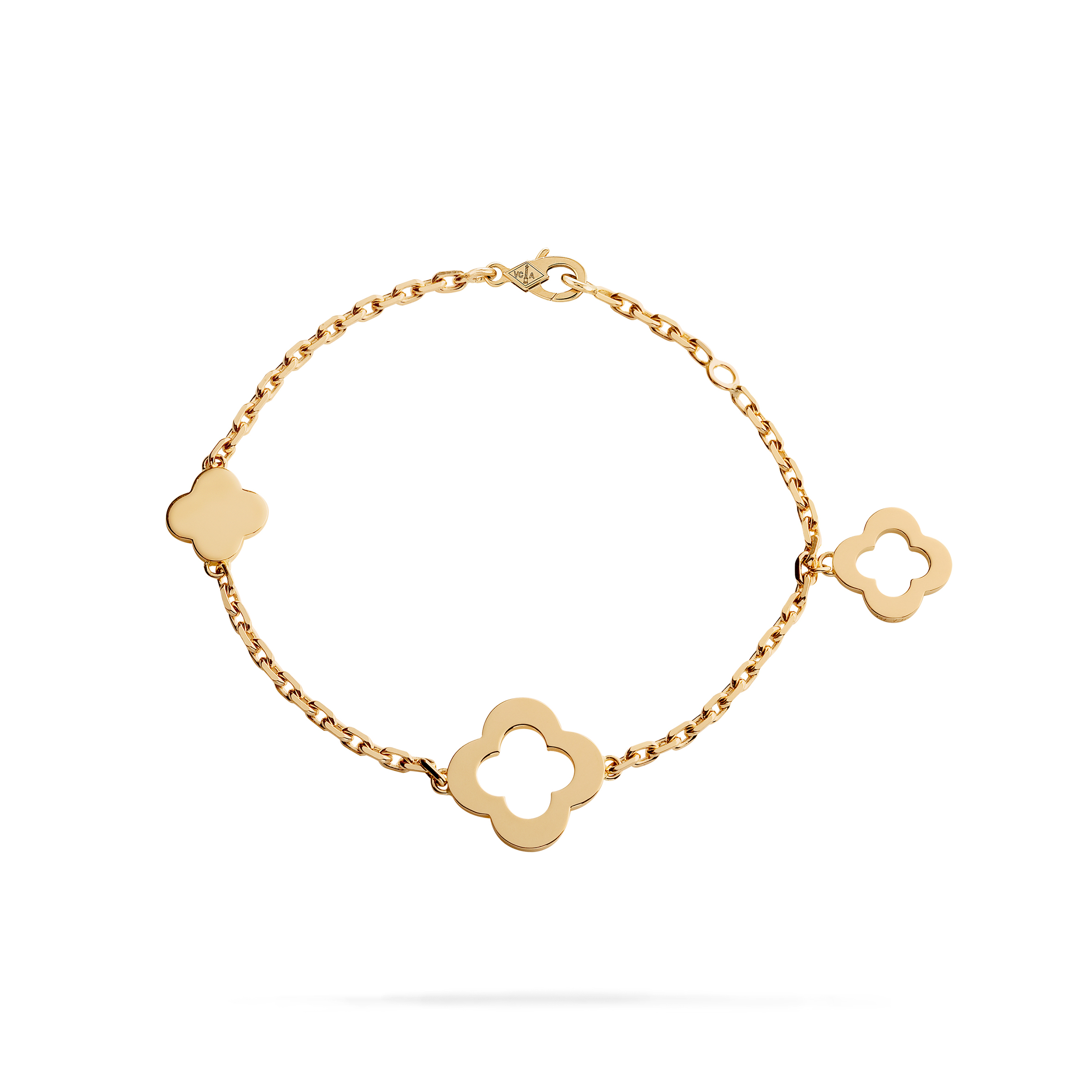 VAN CLEEF  ARPELS BYZANTINE ALHAMBRA BRACELET, 3 MOTIFS - YELLOW GOLD VCARD39600